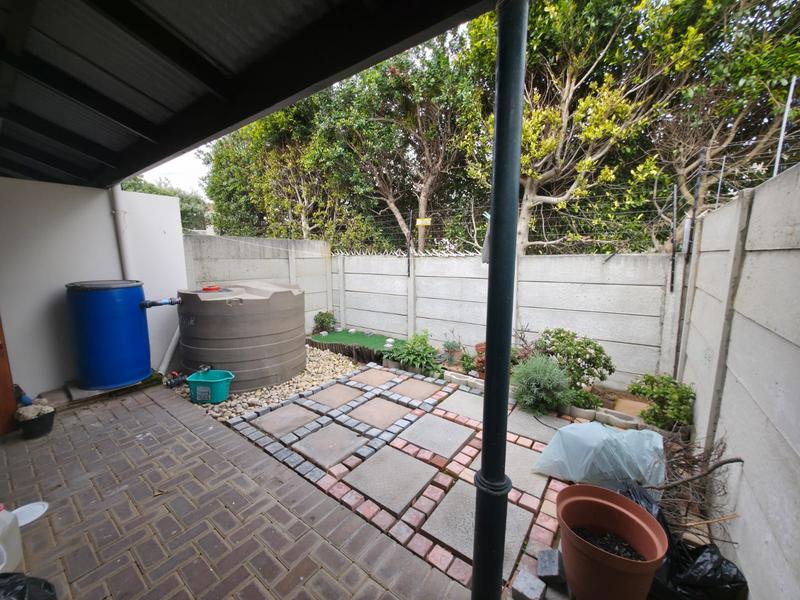 2 Bedroom Property for Sale in Parklands Western Cape